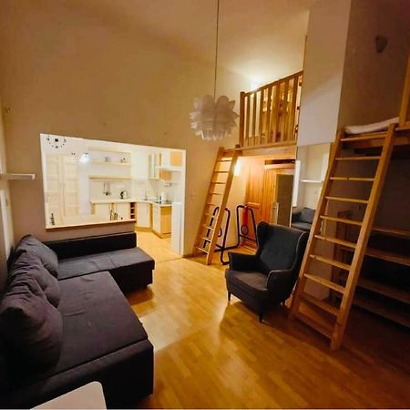 Downtown Apartment Bianca ブラチスラヴァ エクステリア 写真